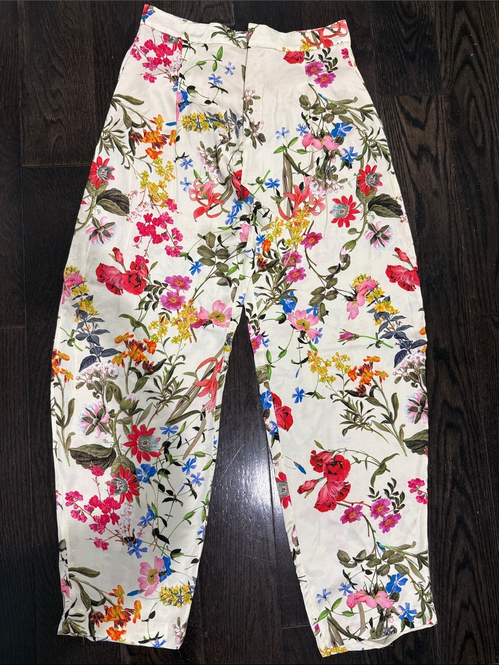 Zara White Floral Casual Pants with Multicolor Blooms